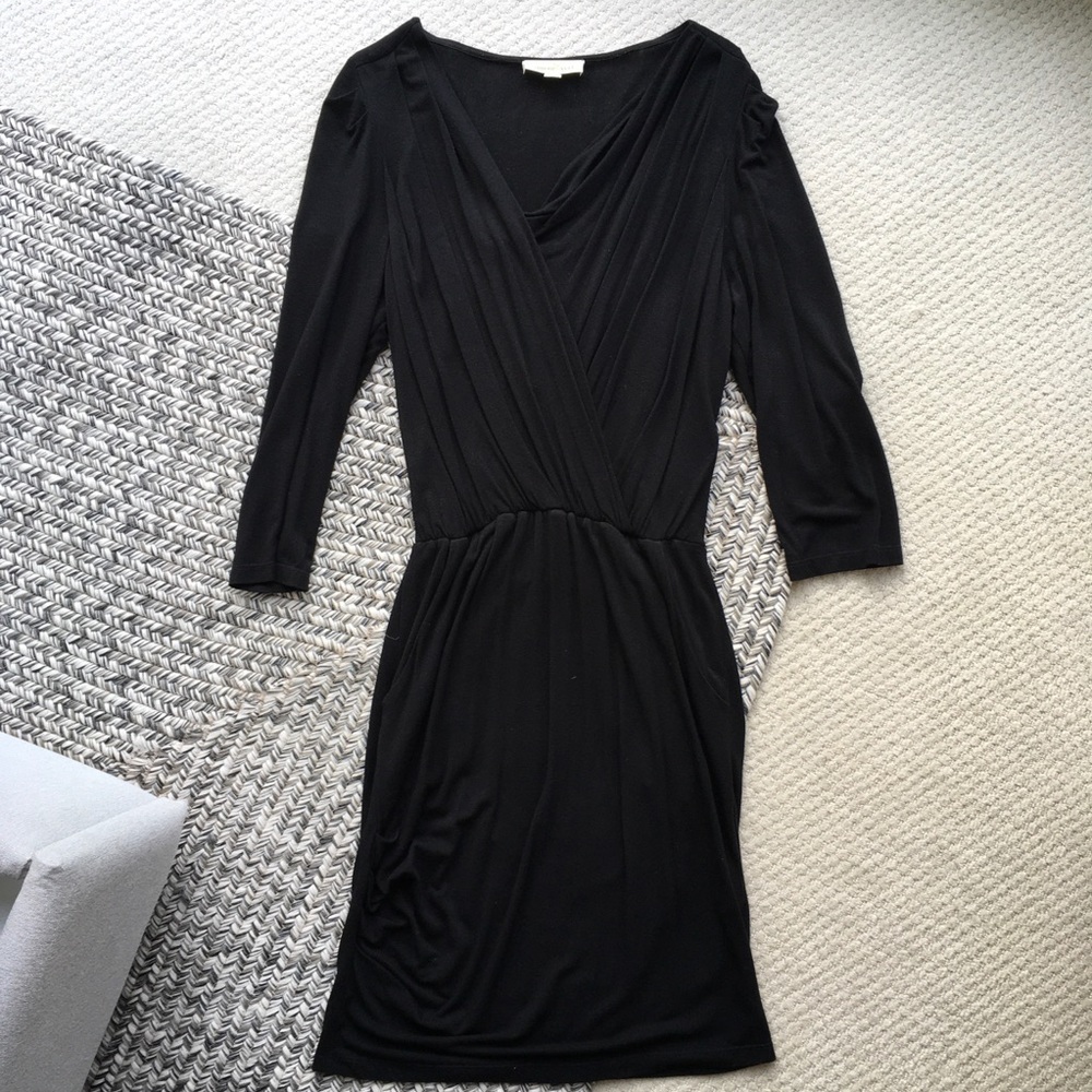 Amour Vert - Bamboo Faux Wrap Dress w/ Pockets